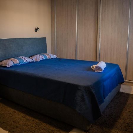 Oliana'S Luxury House Apartment Mantouki Ngoại thất bức ảnh