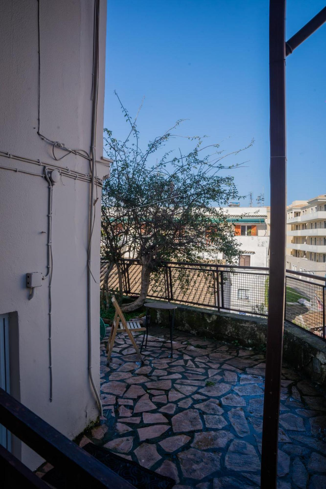 Oliana'S Luxury House Apartment Mantouki Ngoại thất bức ảnh