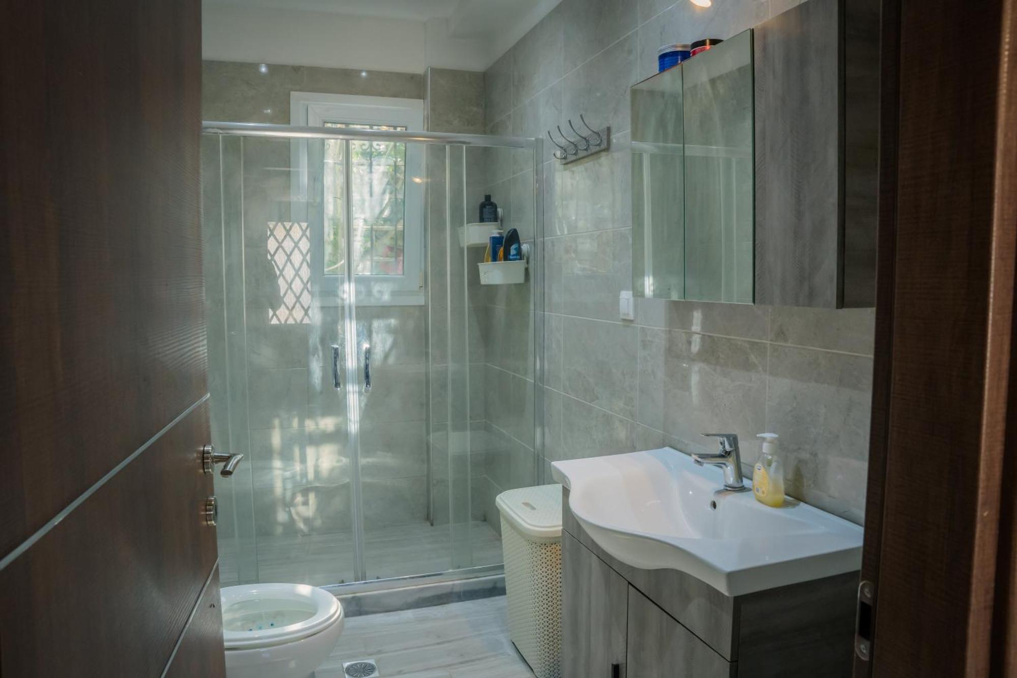 Oliana'S Luxury House Apartment Mantouki Ngoại thất bức ảnh