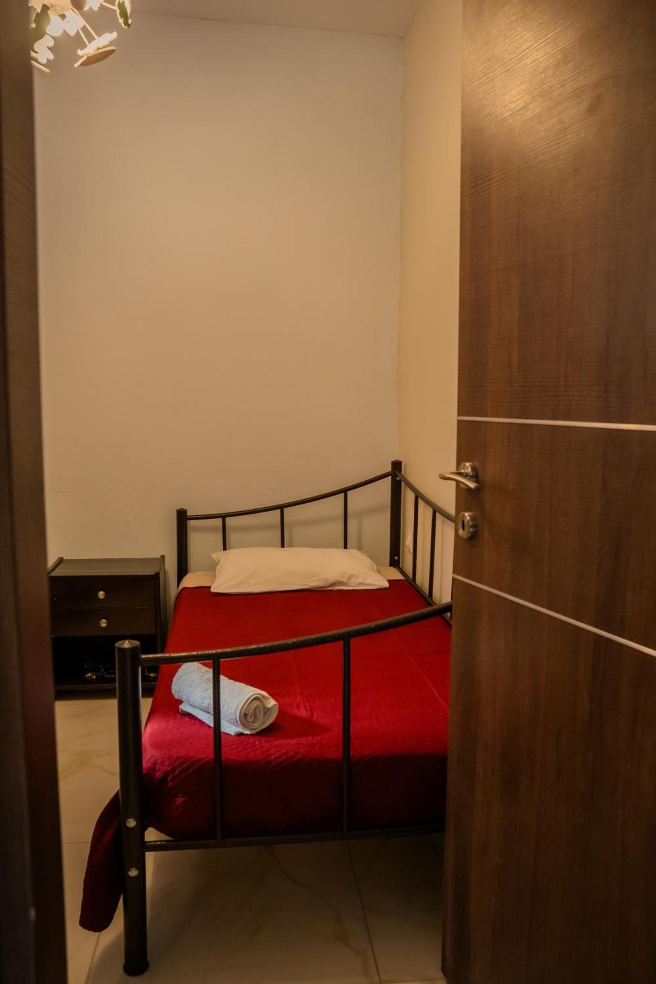 Oliana'S Luxury House Apartment Mantouki Ngoại thất bức ảnh