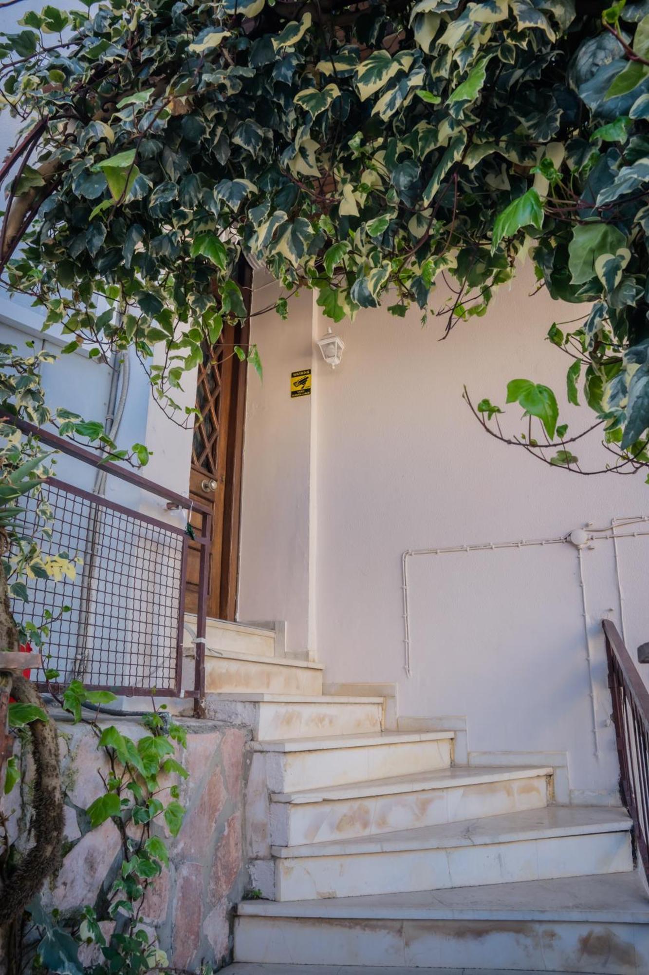 Oliana'S Luxury House Apartment Mantouki Ngoại thất bức ảnh